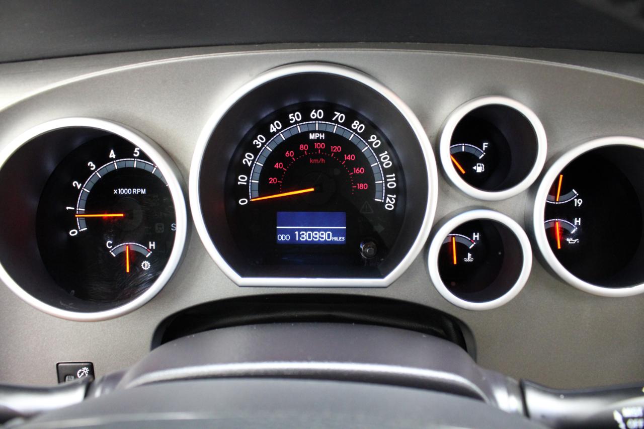 Toyota Sequoia RWD 5.7L Limited (Natl) 2016