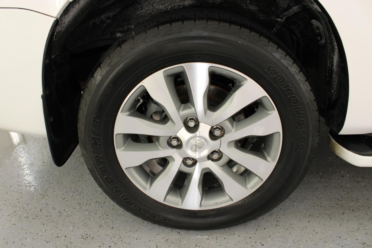 Toyota Sequoia RWD 5.7L Limited (Natl) 2016