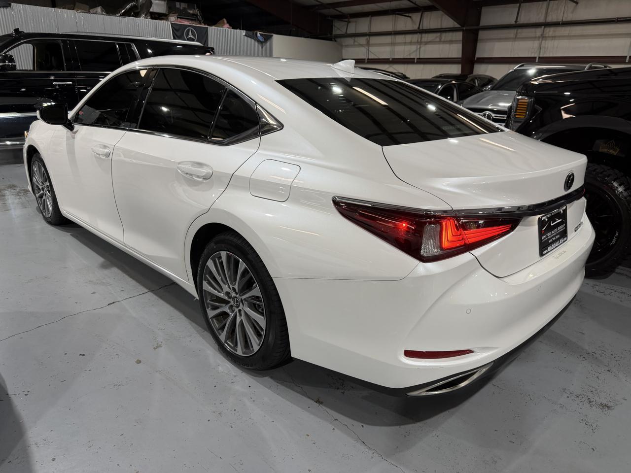 Lexus ES 350 Luxury 2019