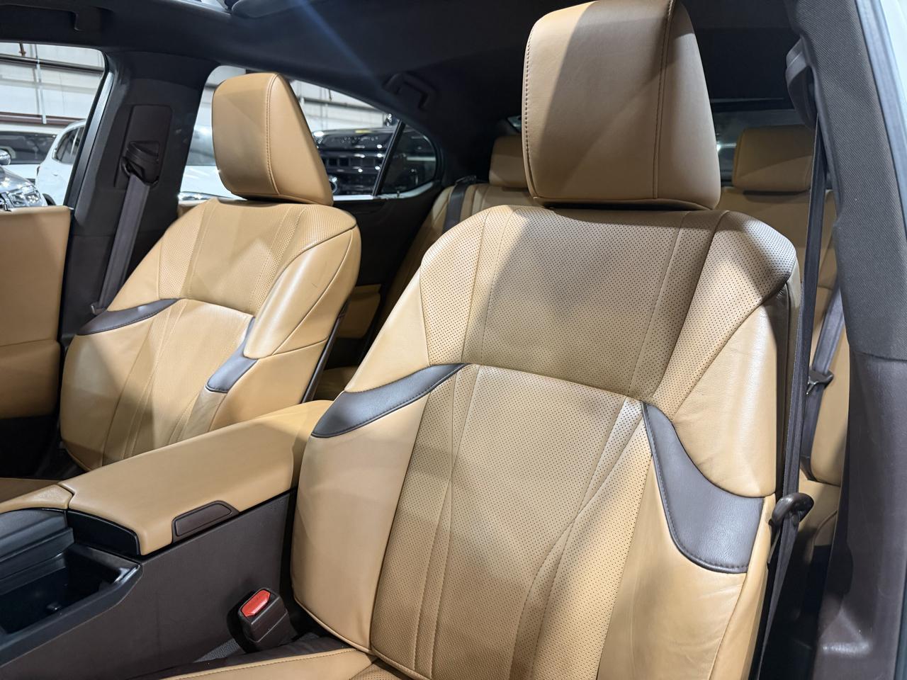 Lexus ES 350 Luxury 2019