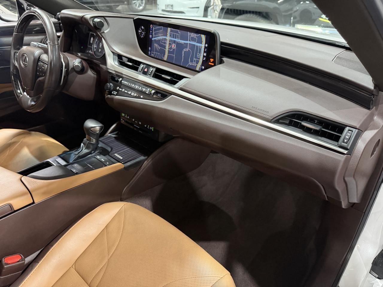 Lexus ES 350 Luxury 2019