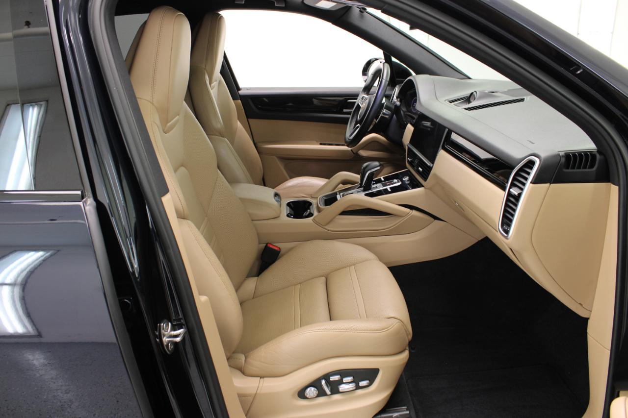 Porsche Cayenne AWD 2019