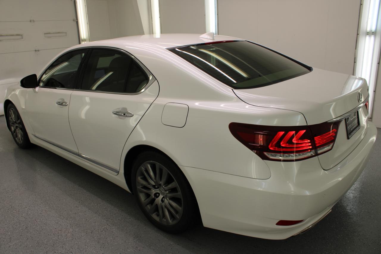 Lexus LS 460 4dr Sdn RWD 2016