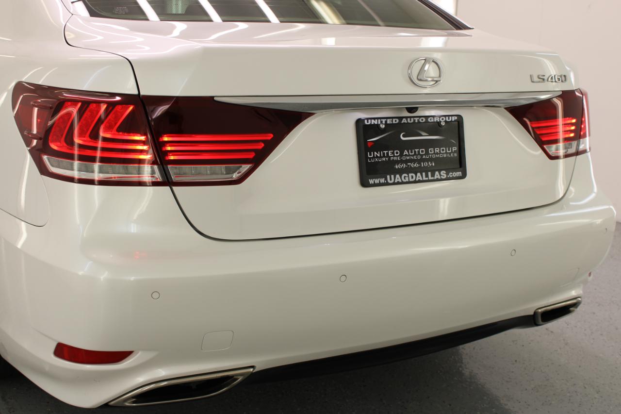 Lexus LS 460 4dr Sdn RWD 2016