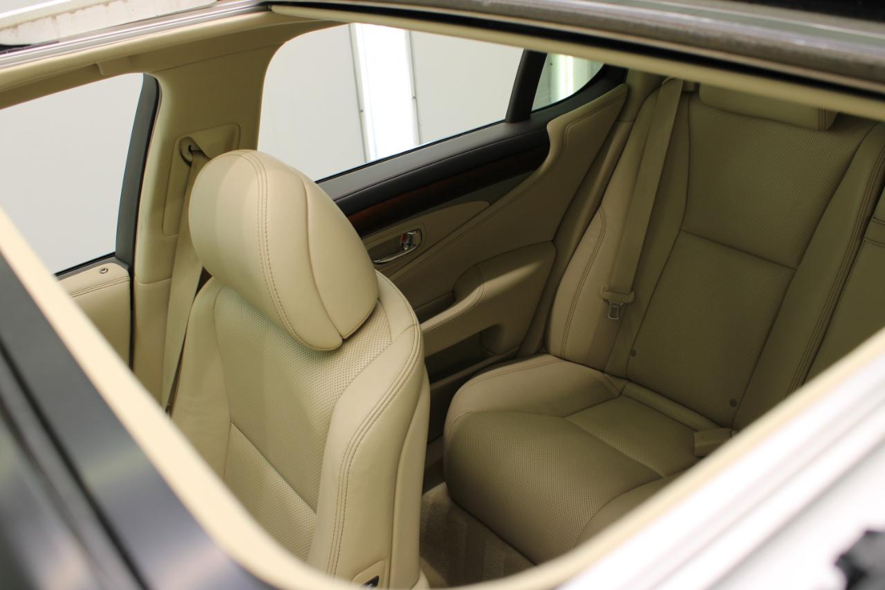 Lexus LS 460 4dr Sdn RWD 2016