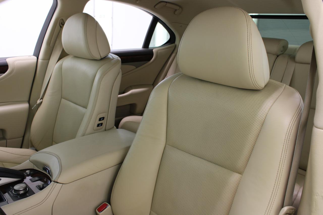 Lexus LS 460 4dr Sdn RWD 2016