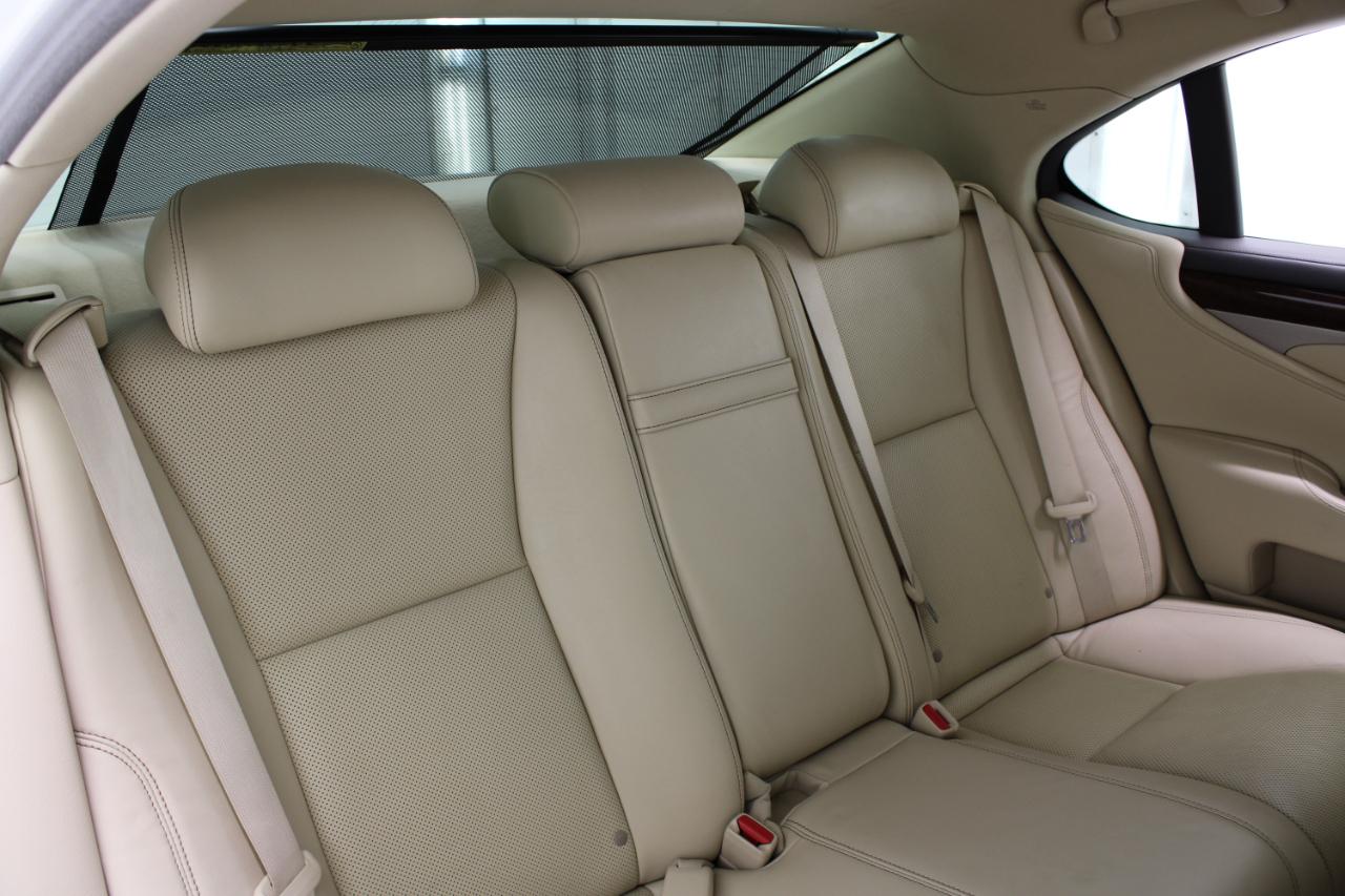 Lexus LS 460 4dr Sdn RWD 2016