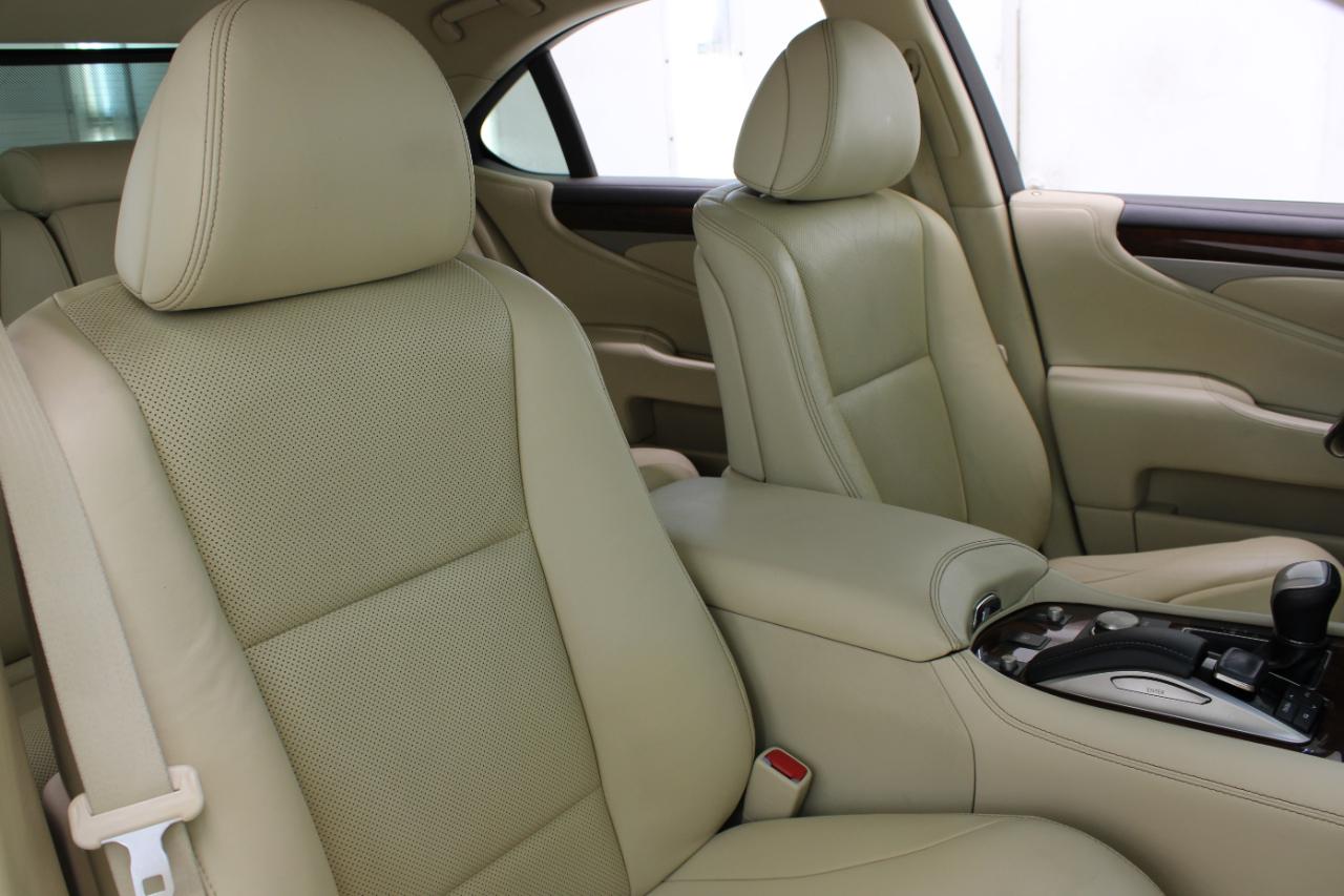 Lexus LS 460 4dr Sdn RWD 2016
