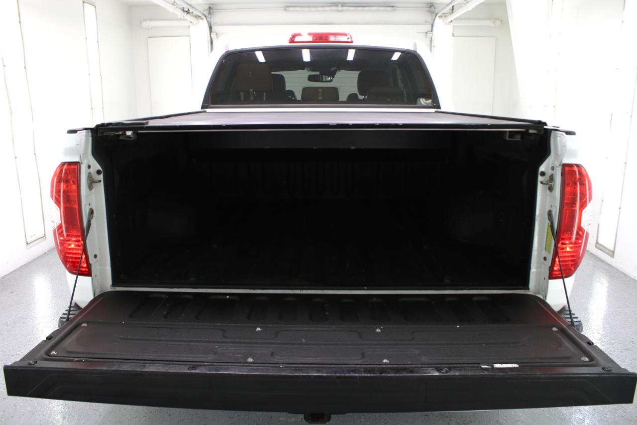 Toyota Tundra 4WD 1794 Edition CrewMax 5.5' Bed 5.7L FFV (Natl) 2018