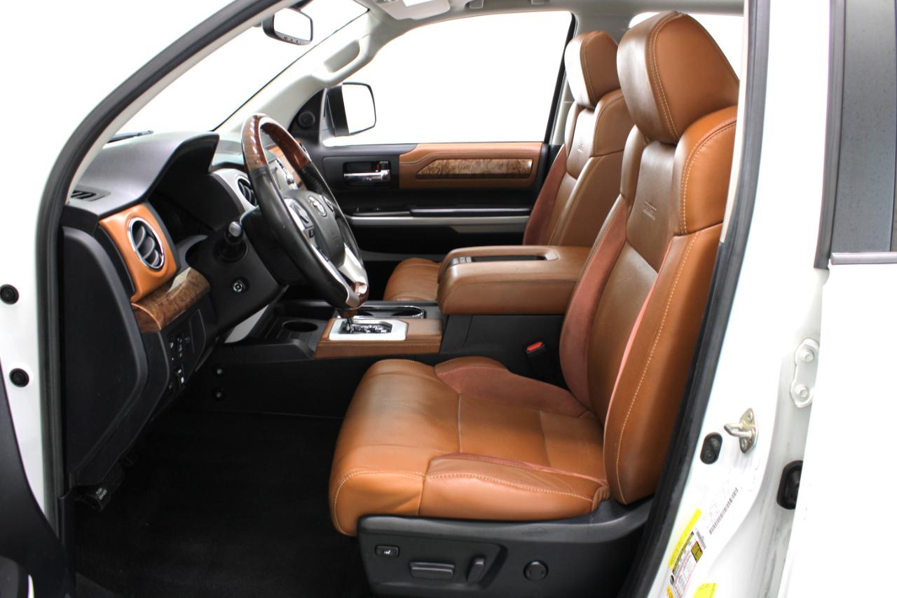 Toyota Tundra 4WD 1794 Edition CrewMax 5.5' Bed 5.7L FFV (Natl) 2018