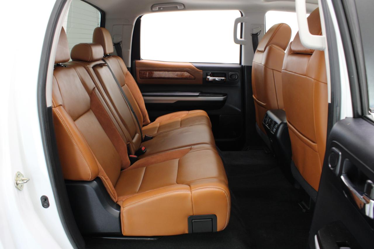 Toyota Tundra 4WD 1794 Edition CrewMax 5.5' Bed 5.7L FFV (Natl) 2018