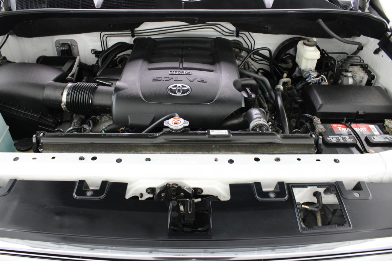 Toyota Tundra 4WD 1794 Edition CrewMax 5.5' Bed 5.7L FFV (Natl) 2018