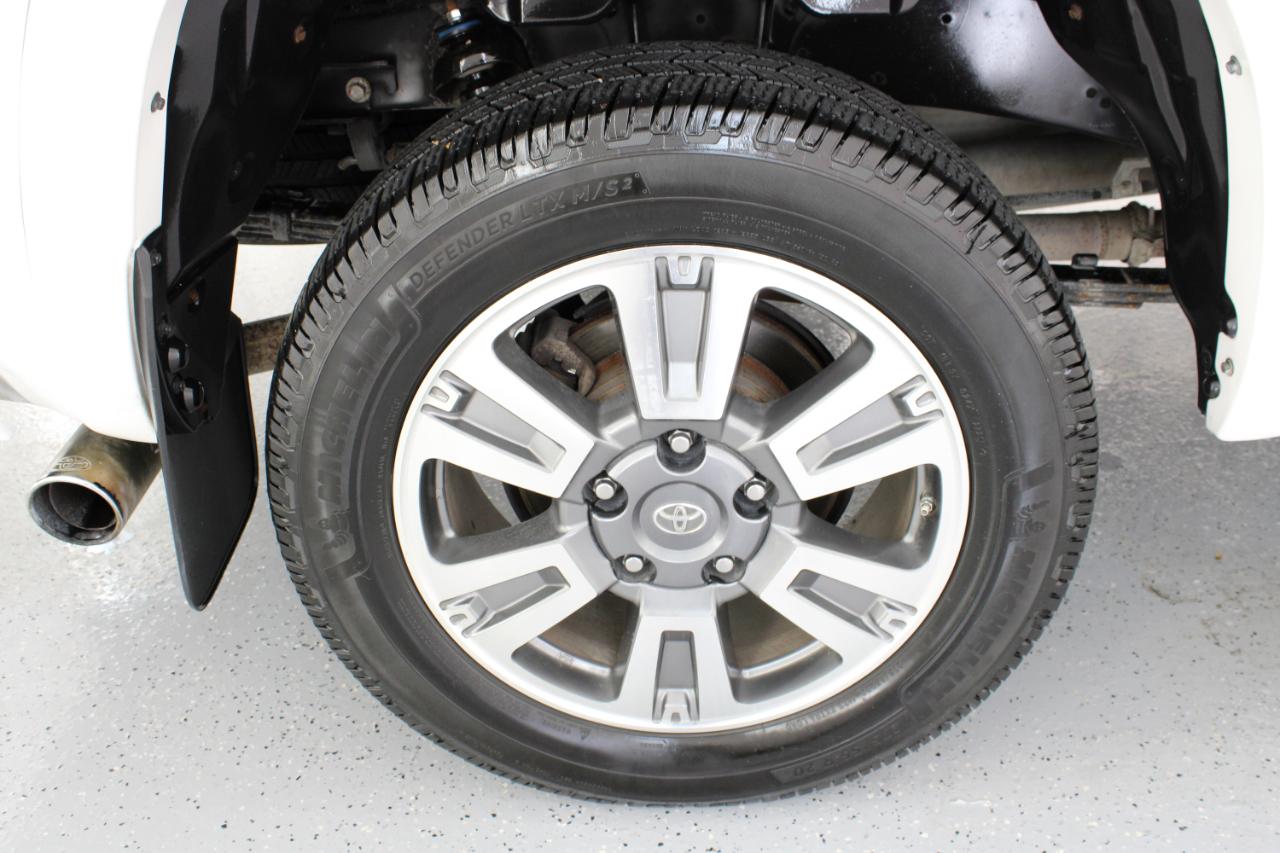 Toyota Tundra 4WD 1794 Edition CrewMax 5.5' Bed 5.7L FFV (Natl) 2018