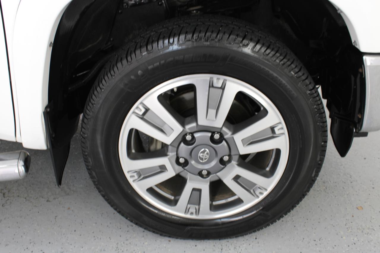 Toyota Tundra 4WD 1794 Edition CrewMax 5.5' Bed 5.7L FFV (Natl) 2018