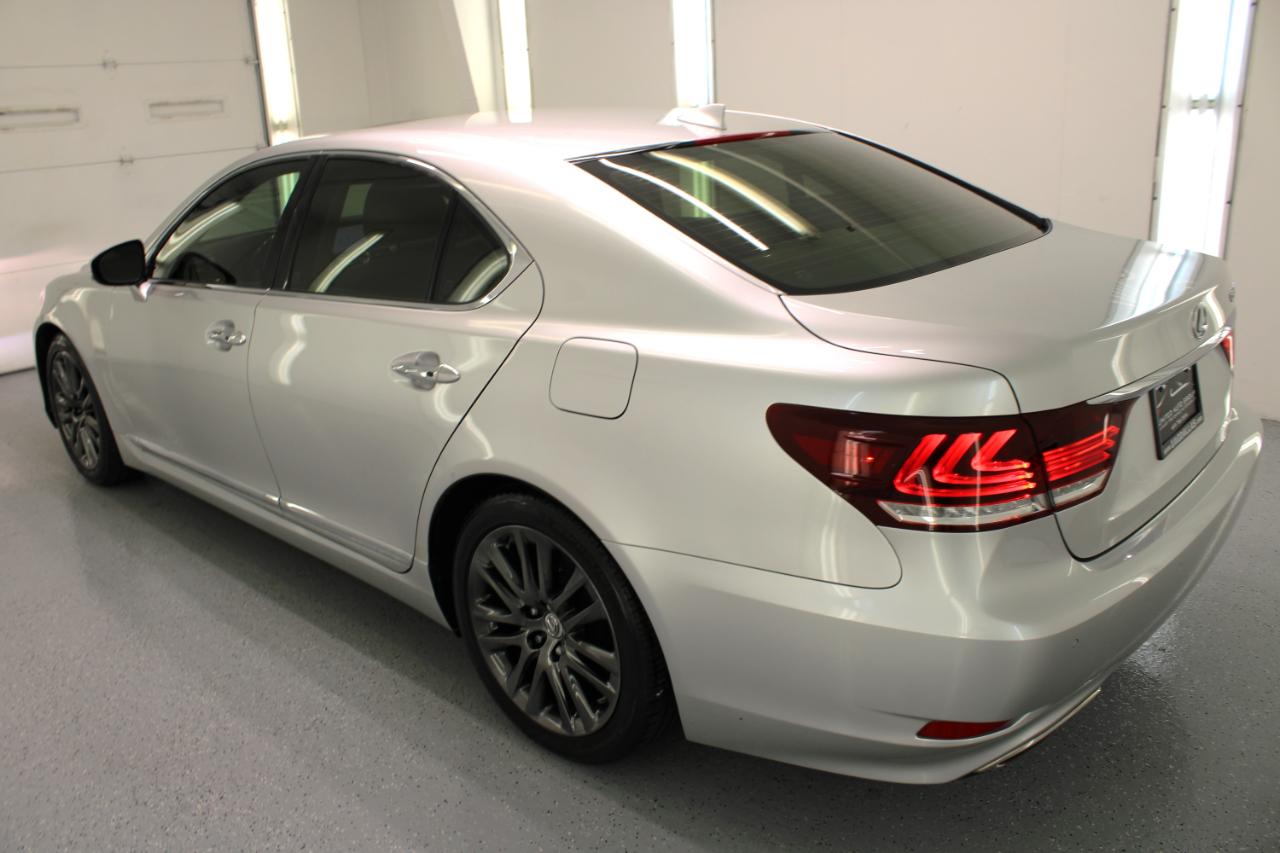 Lexus LS 460 4dr Sdn RWD 2016