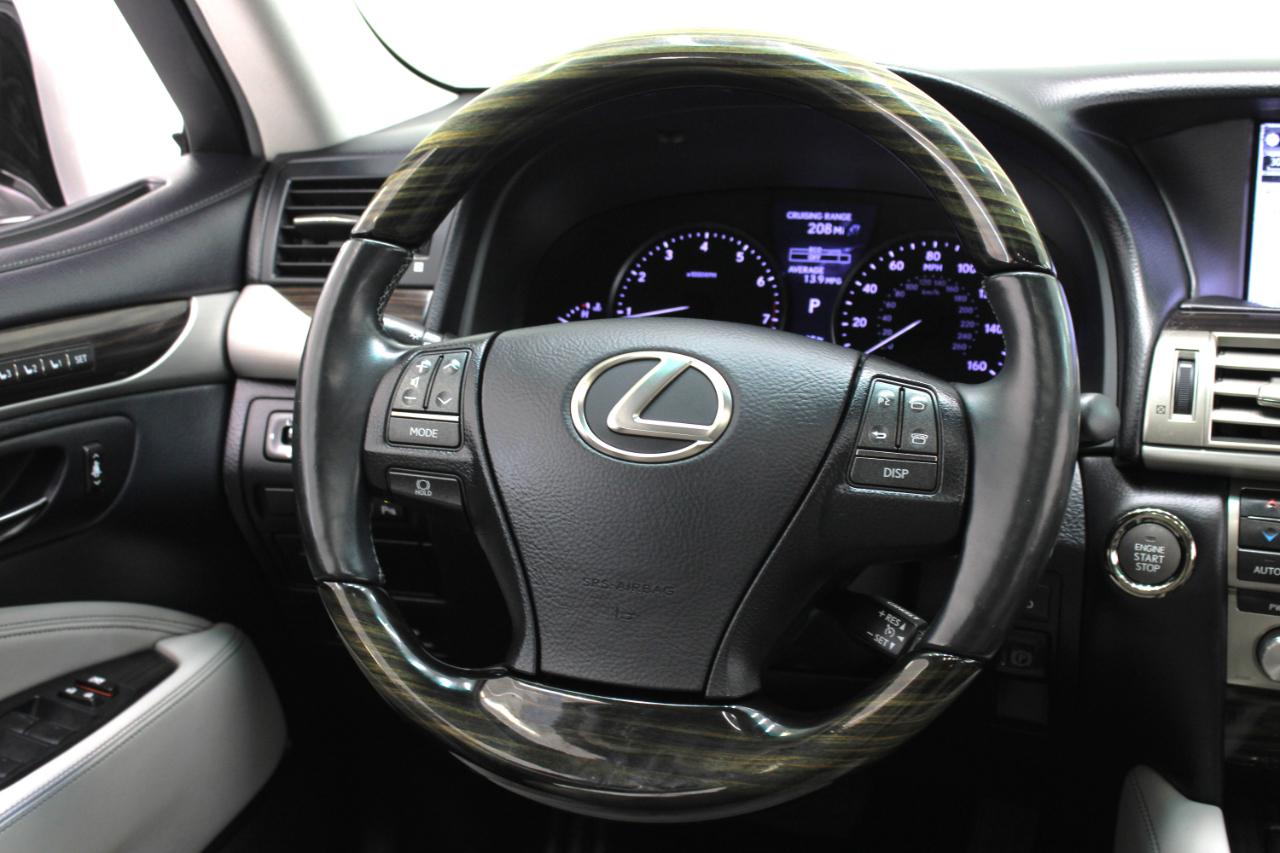 Lexus LS 460 4dr Sdn RWD 2016
