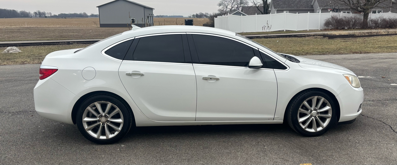 Buick Verano Base 2012