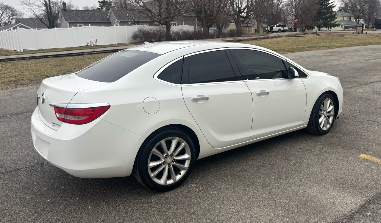 Buick Verano Base 2012
