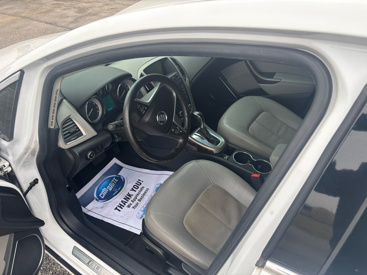 Buick Verano Base 2012