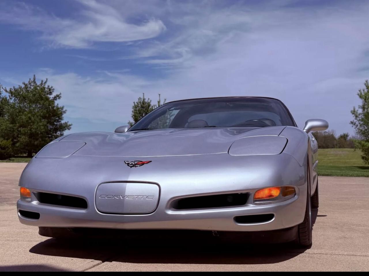 Chevrolet Corvette Coupe 2002
