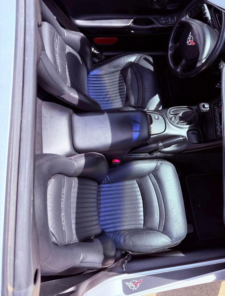 Chevrolet Corvette Coupe 2002