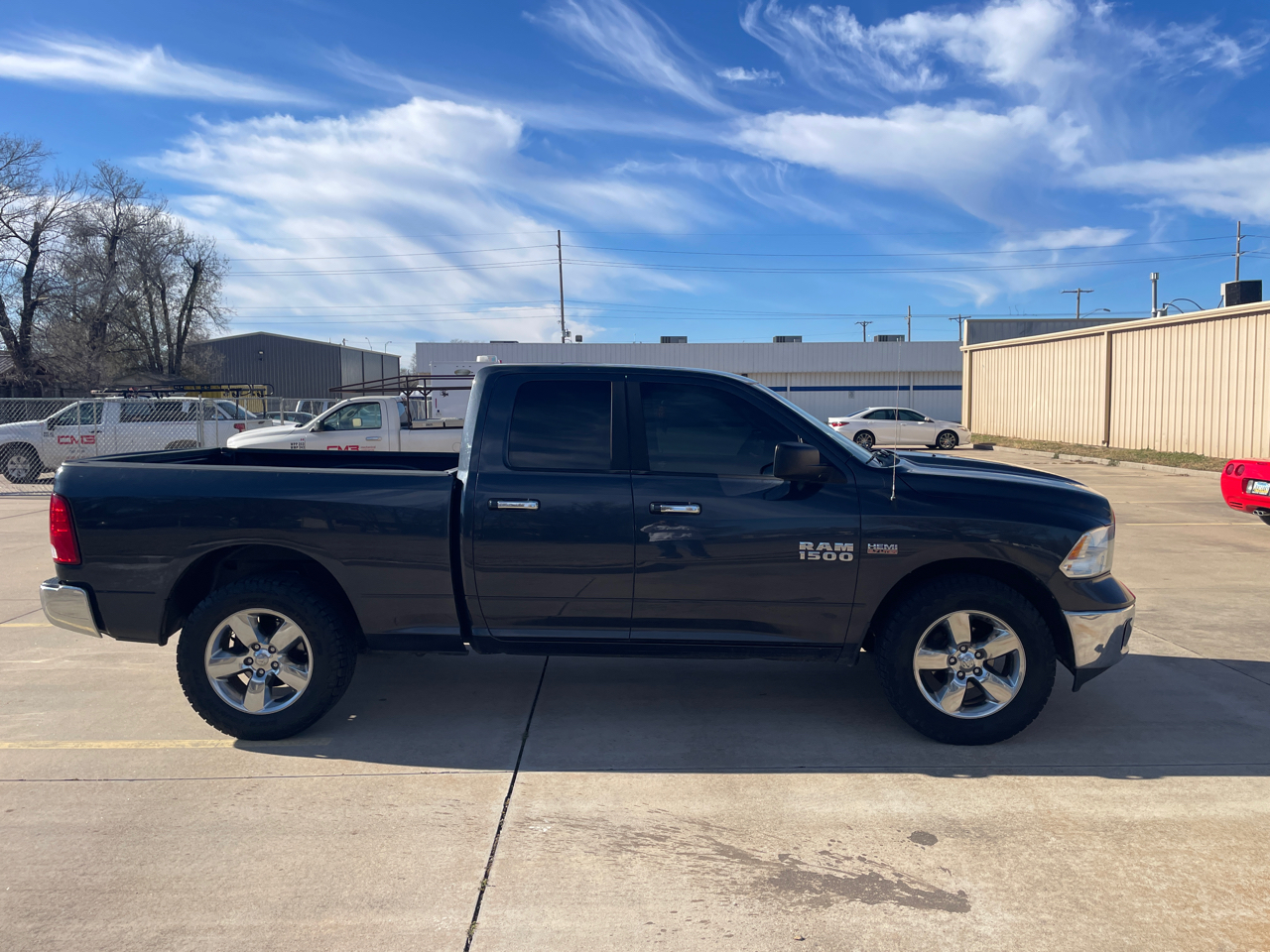 2016 Ram 1500 SLT photo 2