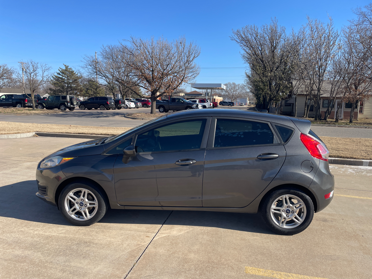 Ford Fiesta SE Hatchback 2017