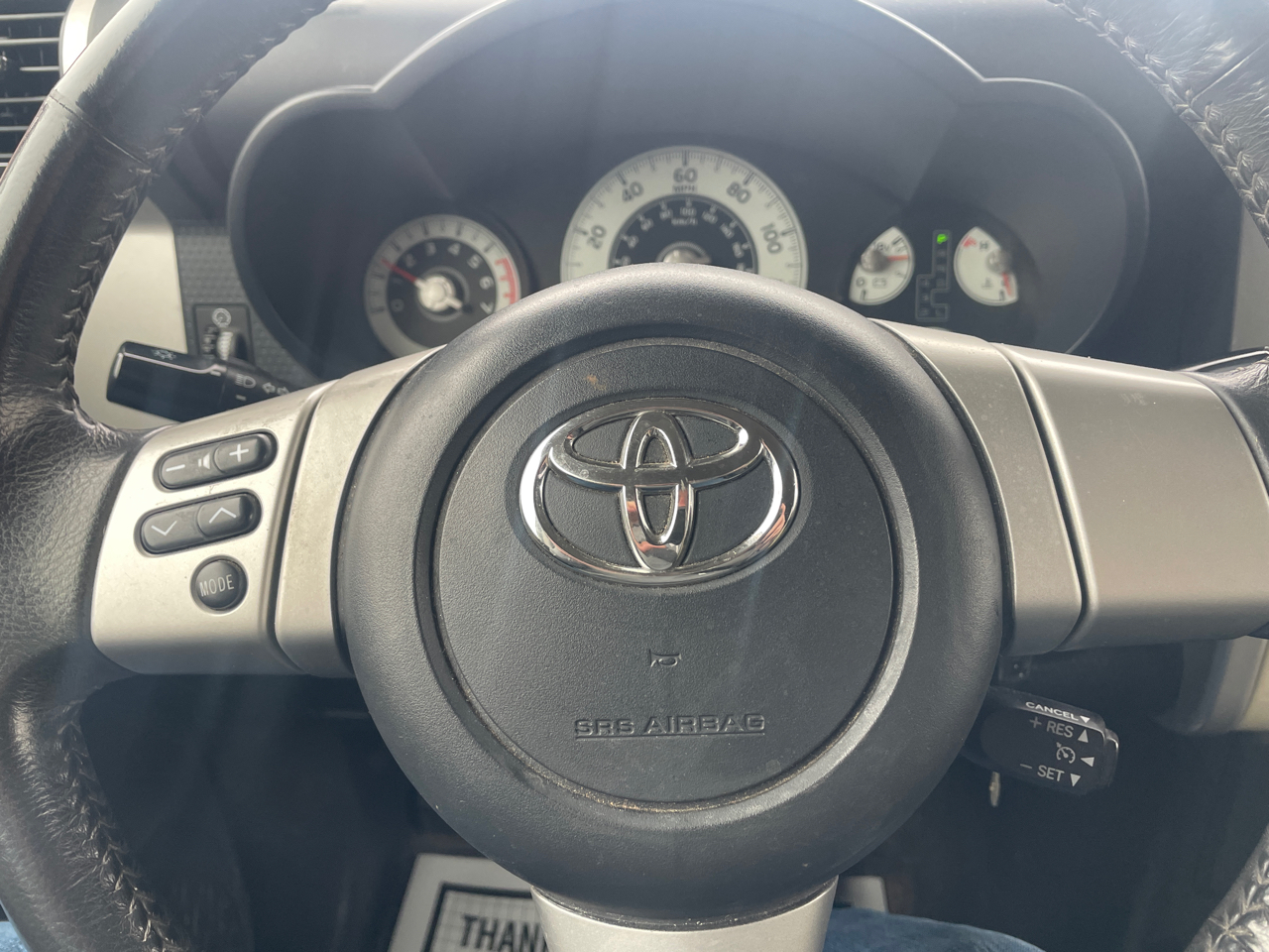 Toyota FJ Cruiser 4WD AT 2010