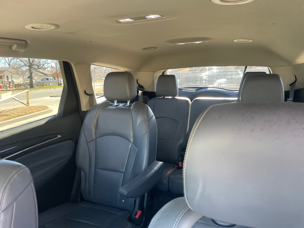 Buick Enclave Essence 2019