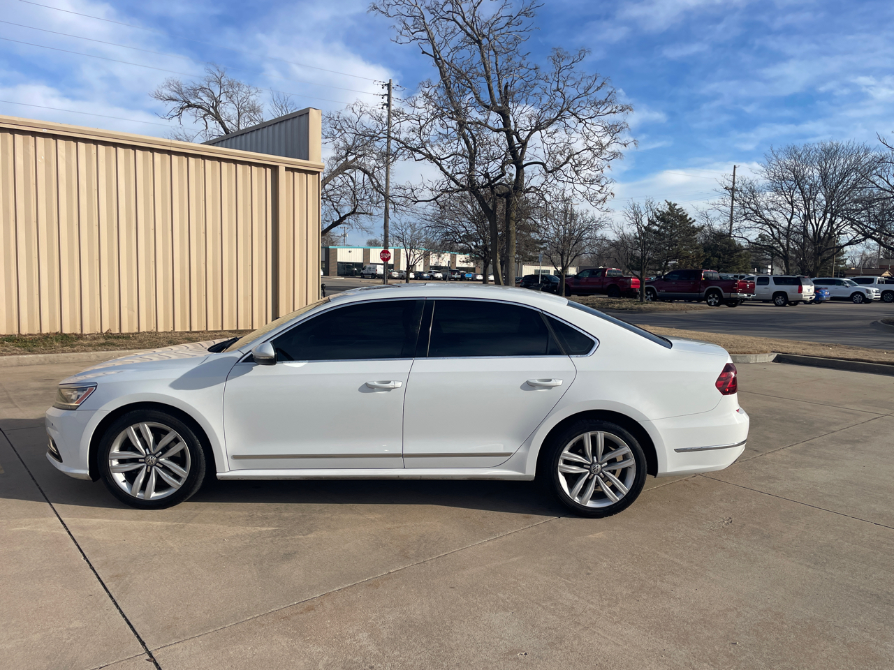 Volkswagen Passat SE w/Technology 2017