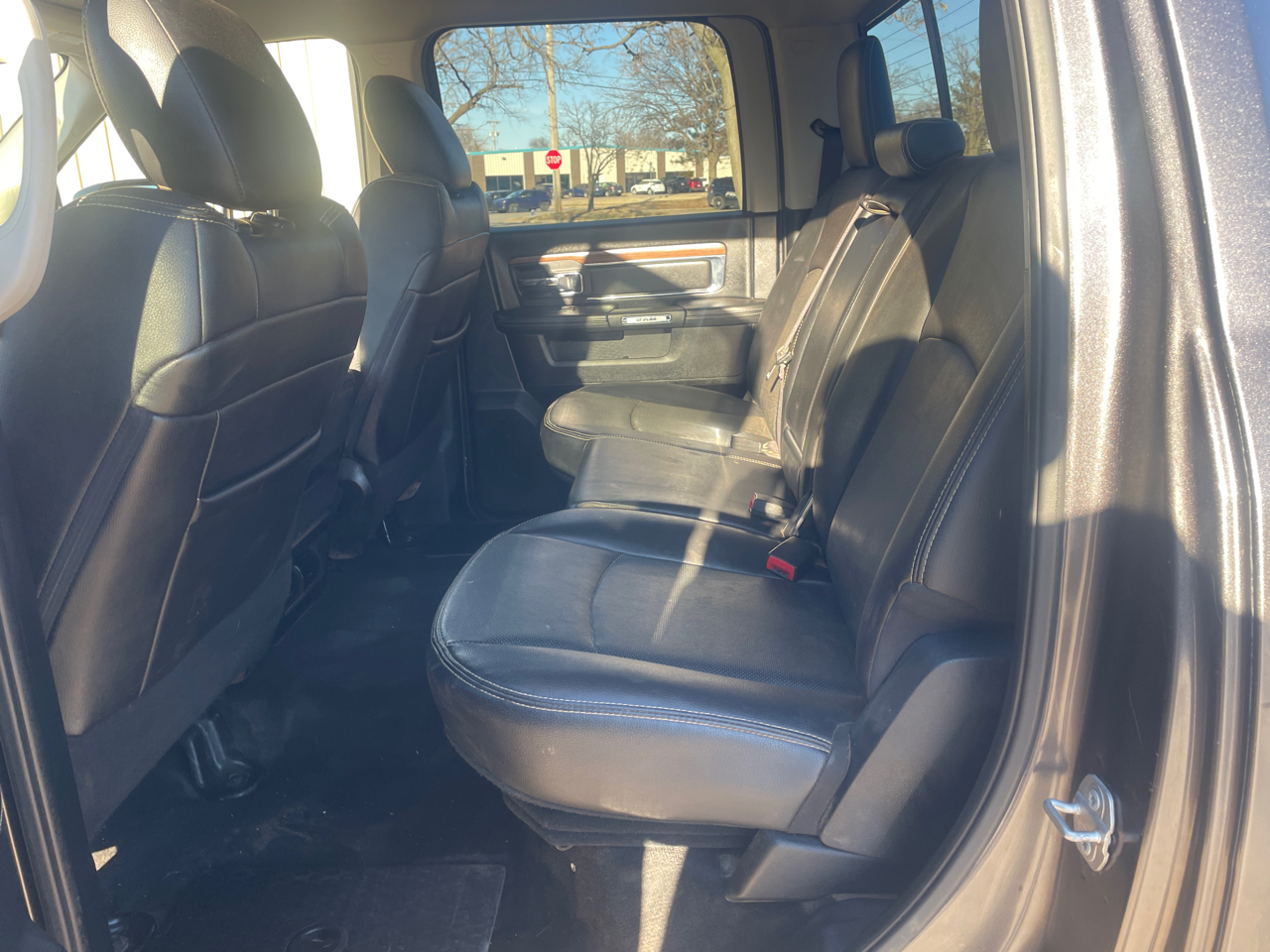 RAM 1500 Laramie Crew Cab SWB 4WD 2016