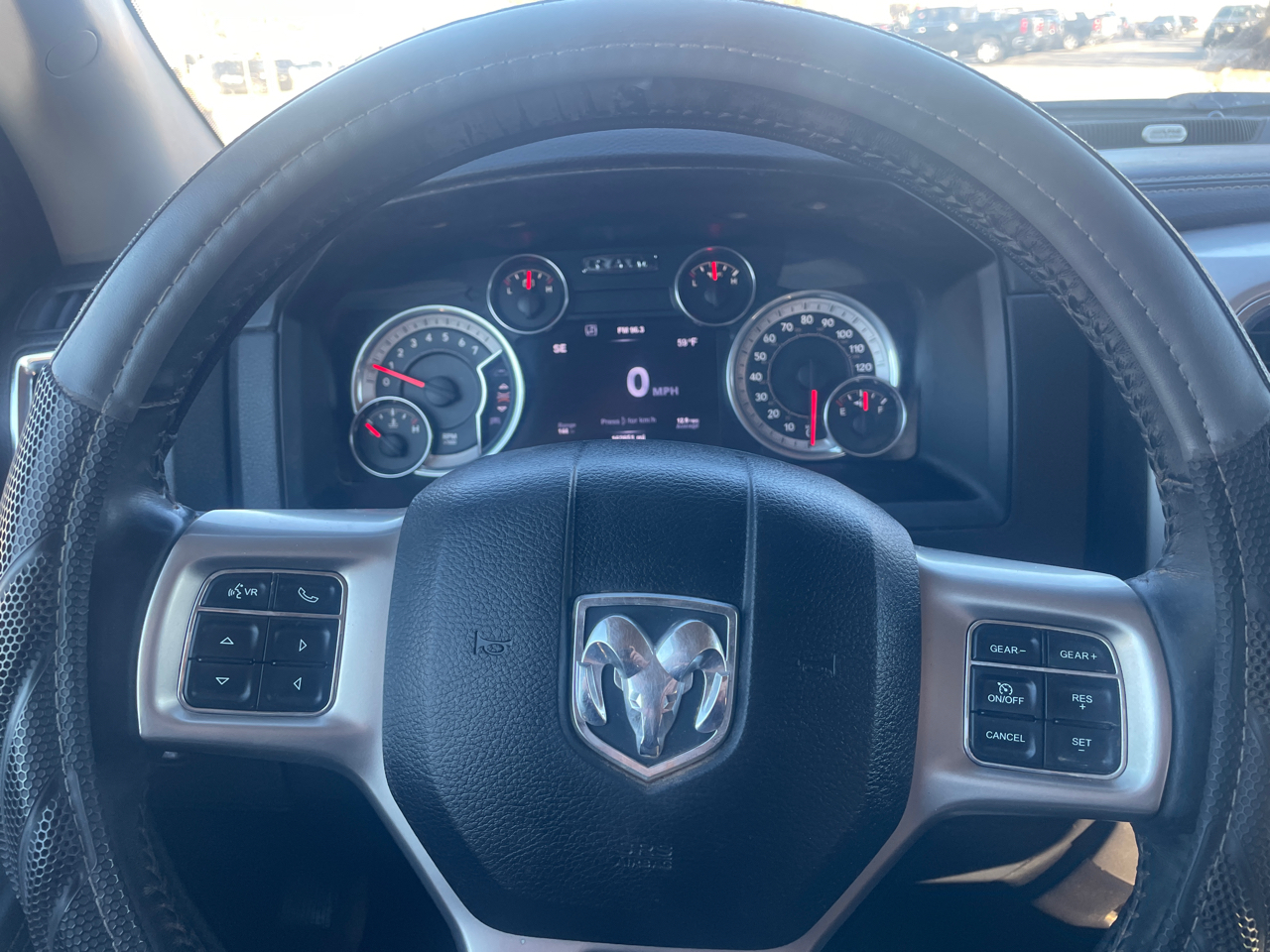 RAM 1500 Laramie Crew Cab SWB 4WD 2016