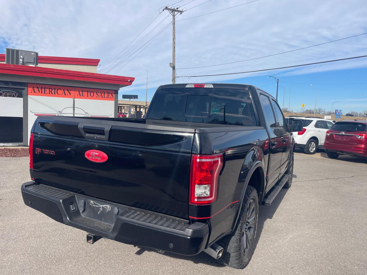 Ford F-150 XLT SuperCrew Short Box 4WD 2017