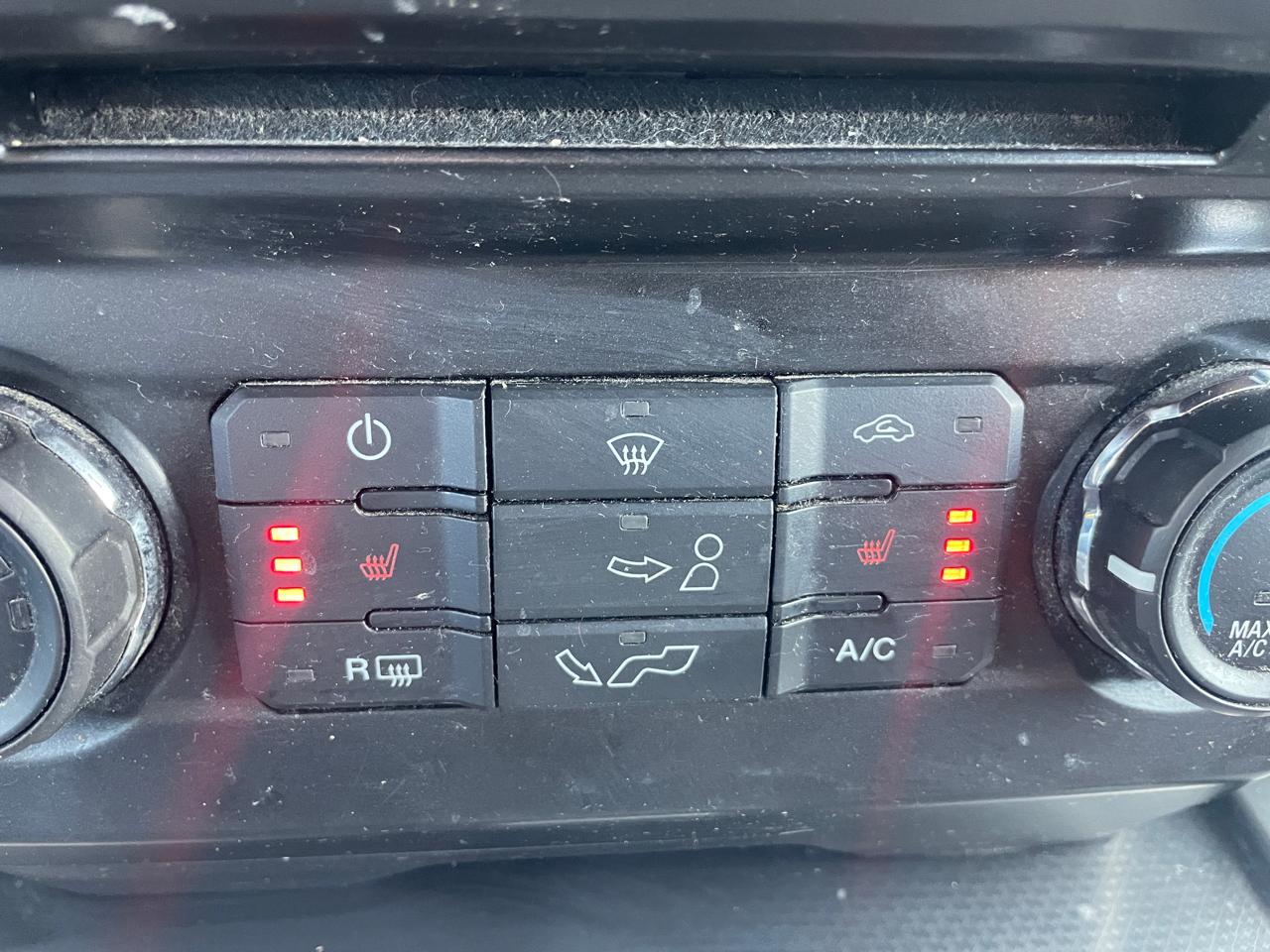 Ford F-150 XLT SuperCrew Short Box 4WD 2017