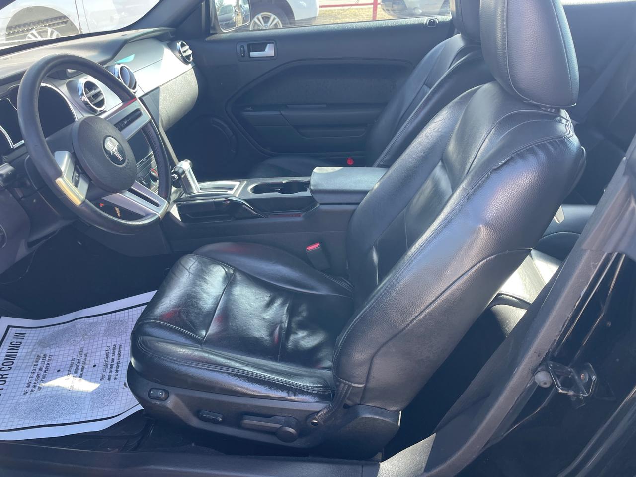 Ford Mustang V6 Standard Coupe 2006