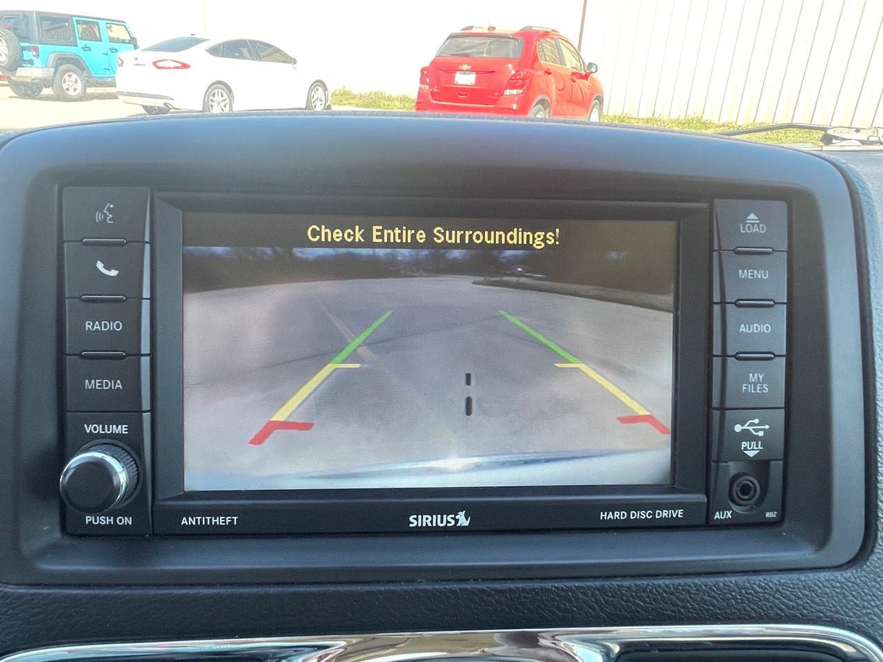 Chrysler Town & Country Touring-L 2012