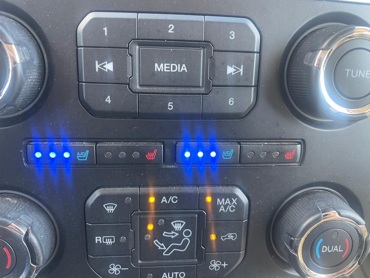 Ford Expedition EL XLT 4WD 2017