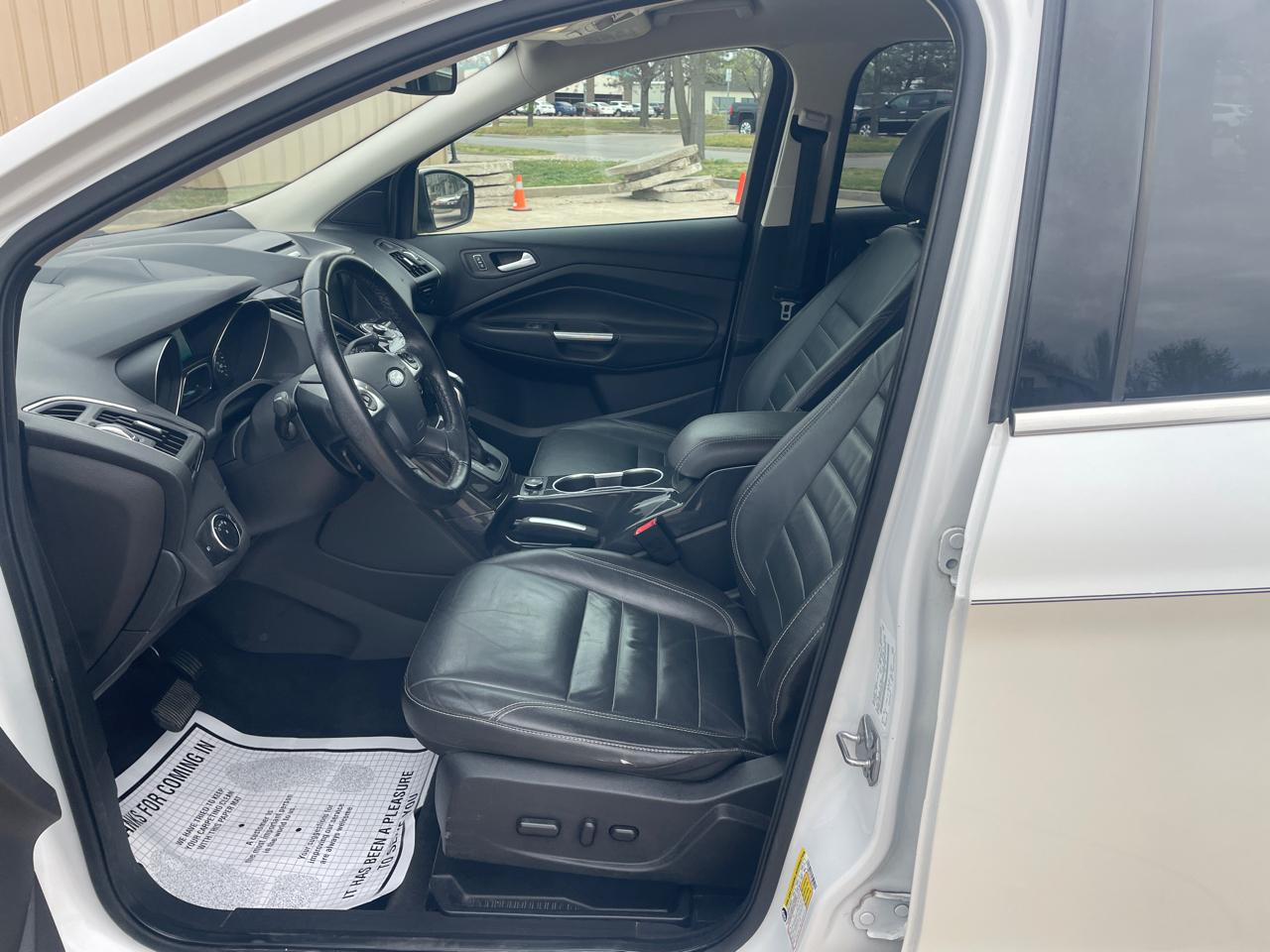 Ford Escape Titanium FWD 2015