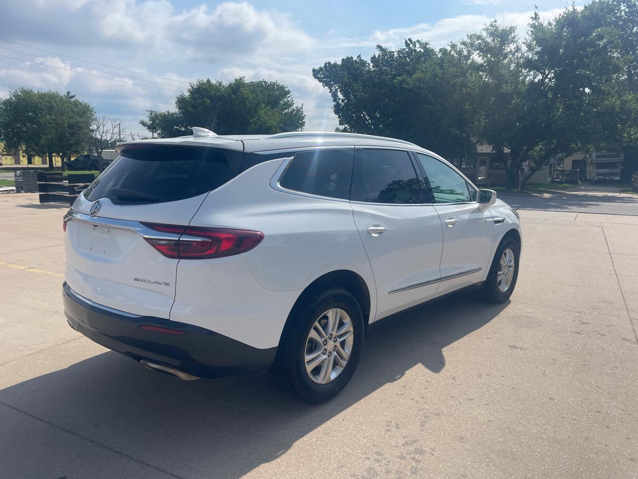 Buick Enclave Essence FWD 2019