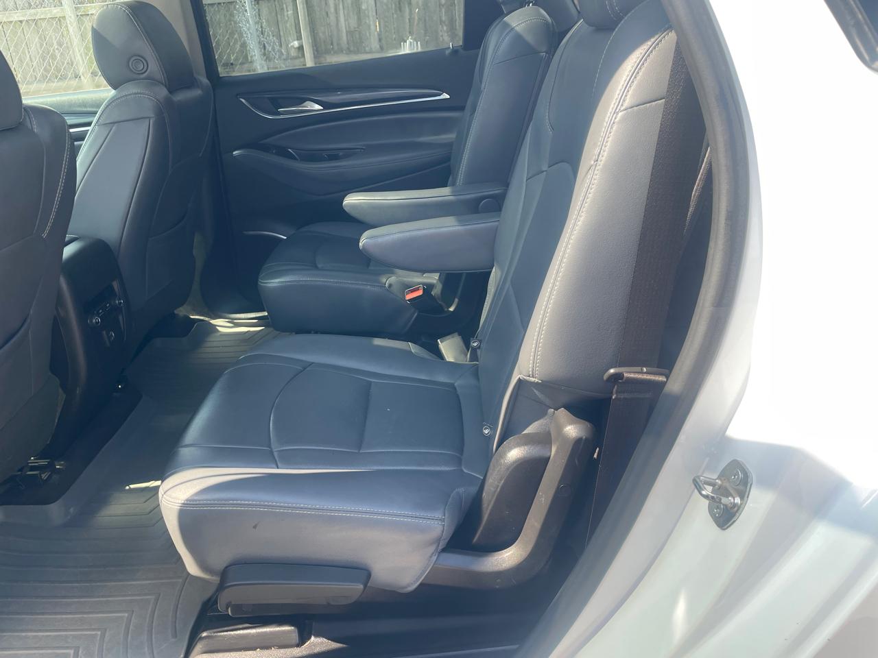 Buick Enclave Essence FWD 2019