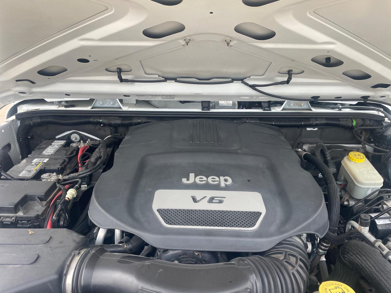 Jeep Wrangler Unlimited Sport 4WD 2014