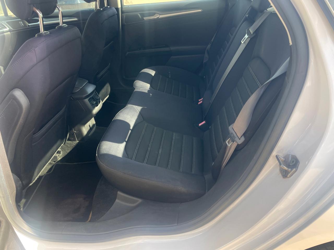 Ford Fusion SE 2013