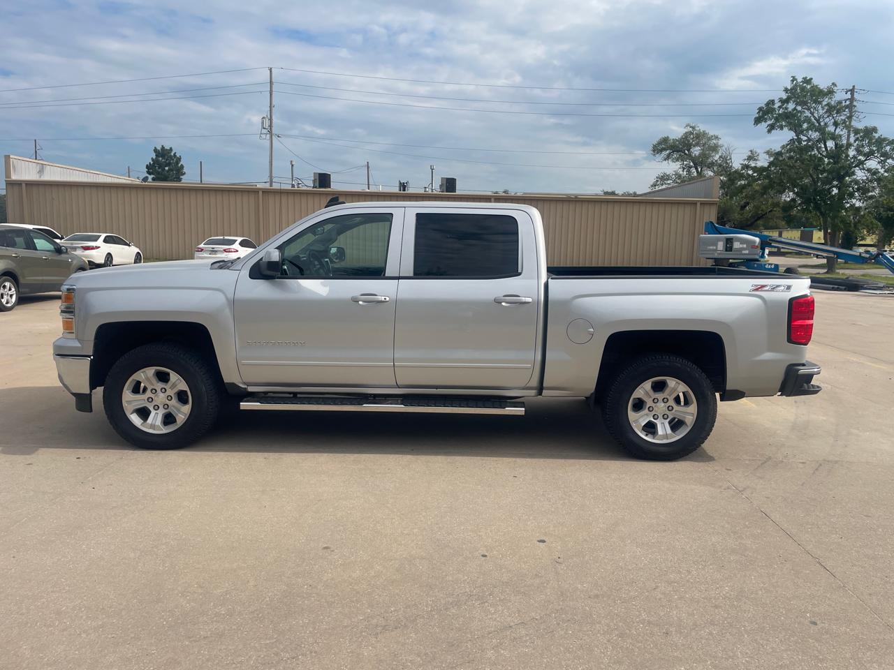 Chevrolet Silverado 1500 LT Crew Cab Short Box 4WD 2015