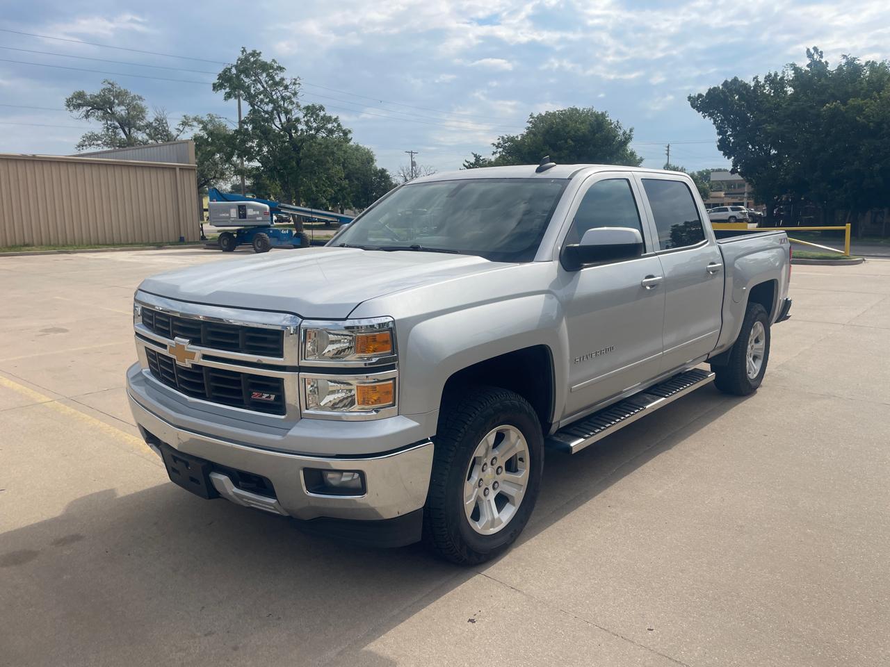 Chevrolet Silverado 1500 LT Crew Cab Short Box 4WD 2015