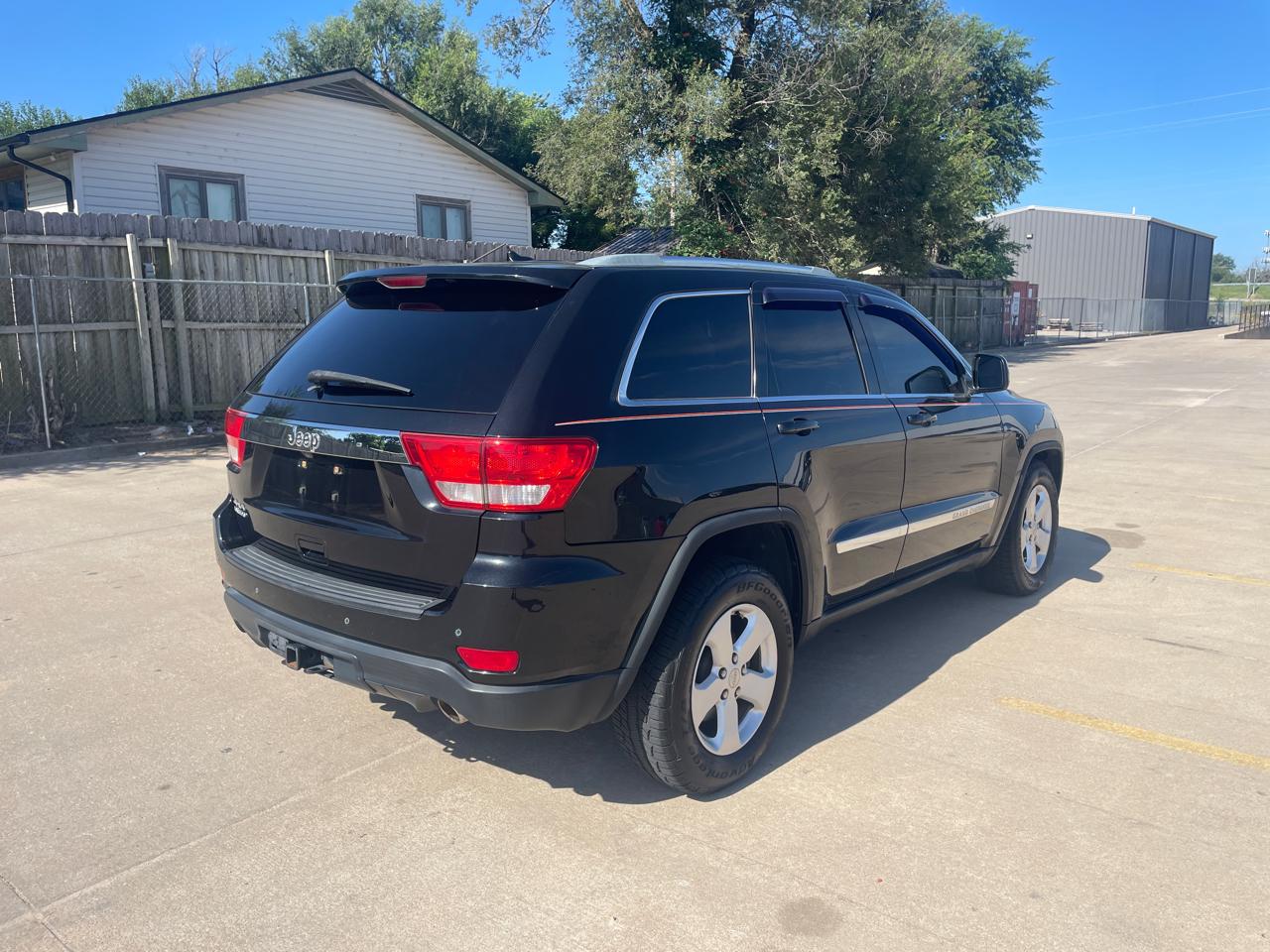 Jeep Grand Cherokee Laredo 4WD 2012