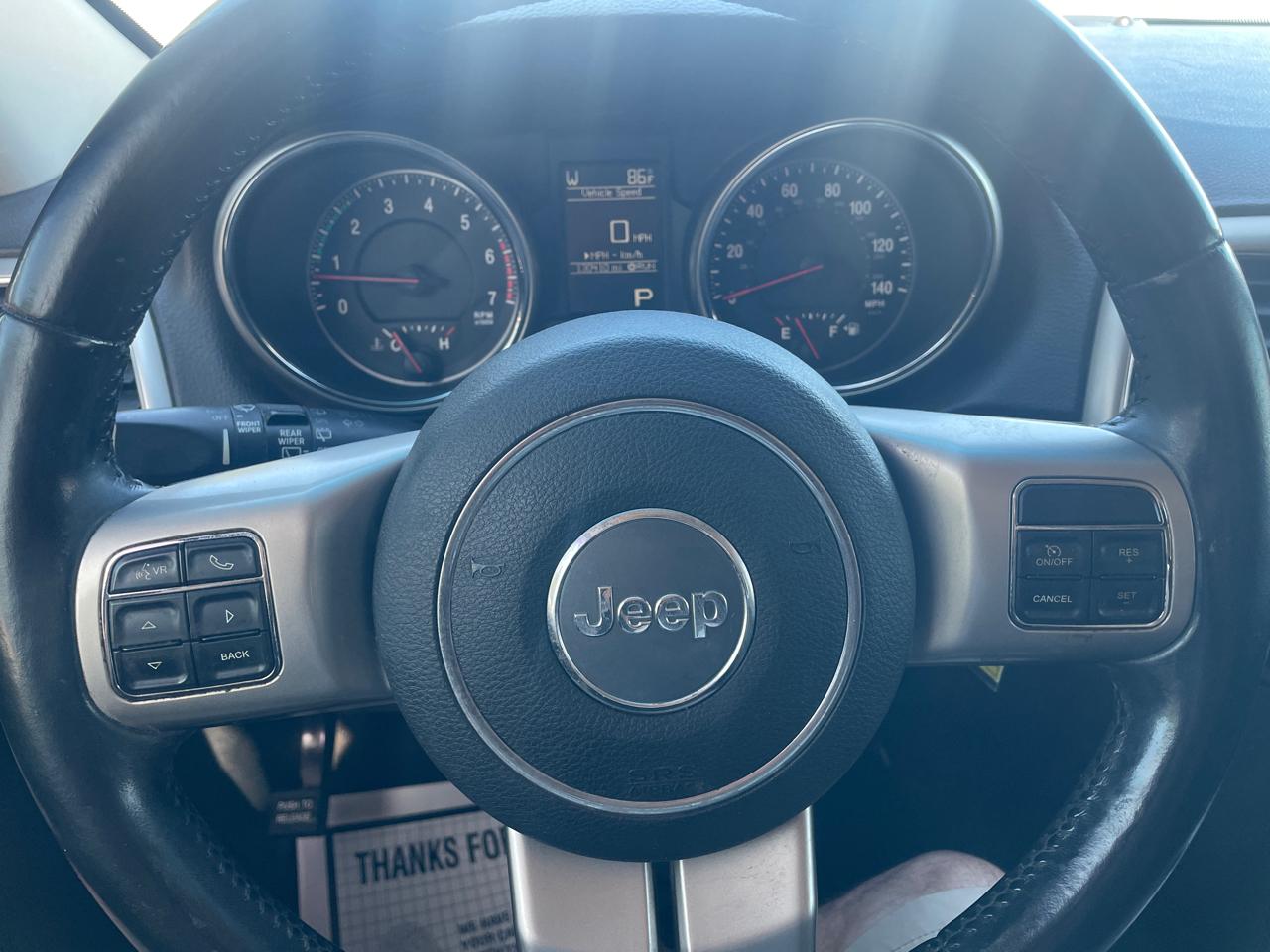 Jeep Grand Cherokee Laredo 4WD 2012