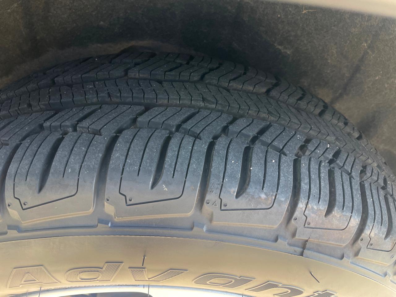 Jeep Grand Cherokee Laredo 4WD 2012
