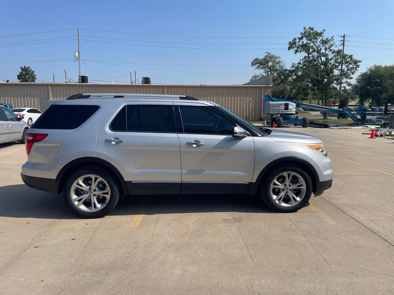 Ford Explorer Limited FWD 2011
