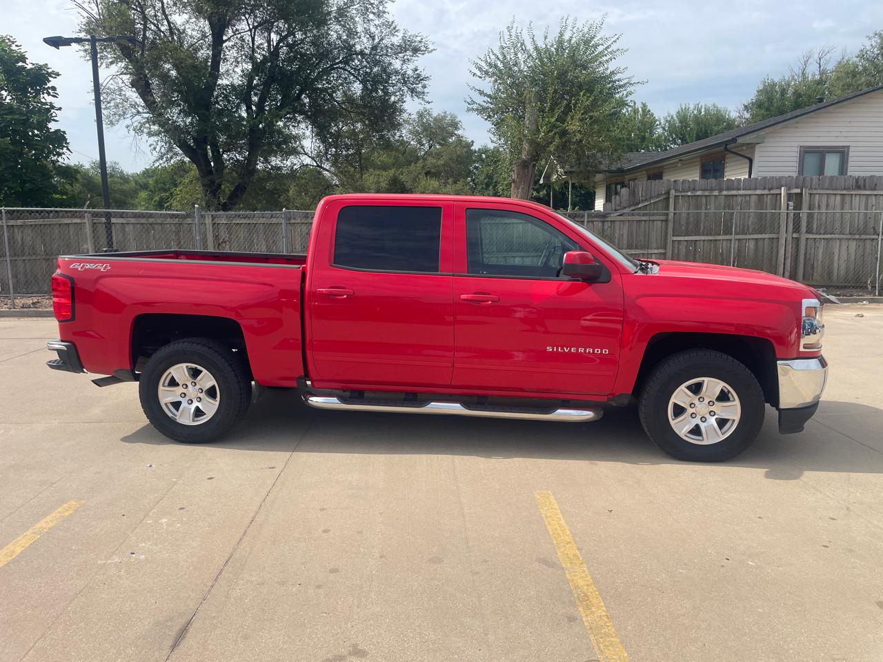 Chevrolet Silverado 1500 LT Crew Cab 4WD 2017