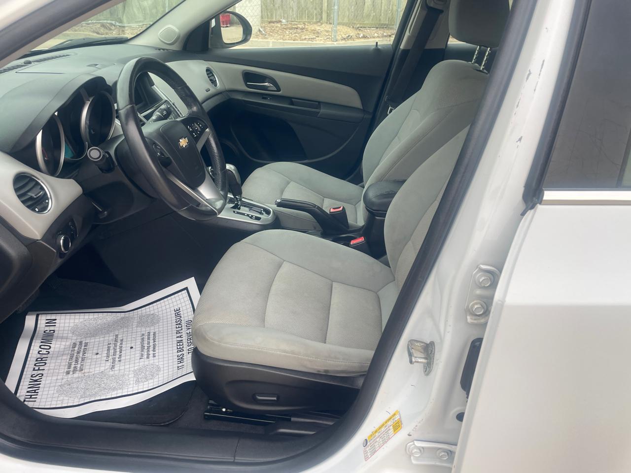 Chevrolet Cruze 1LT 2012